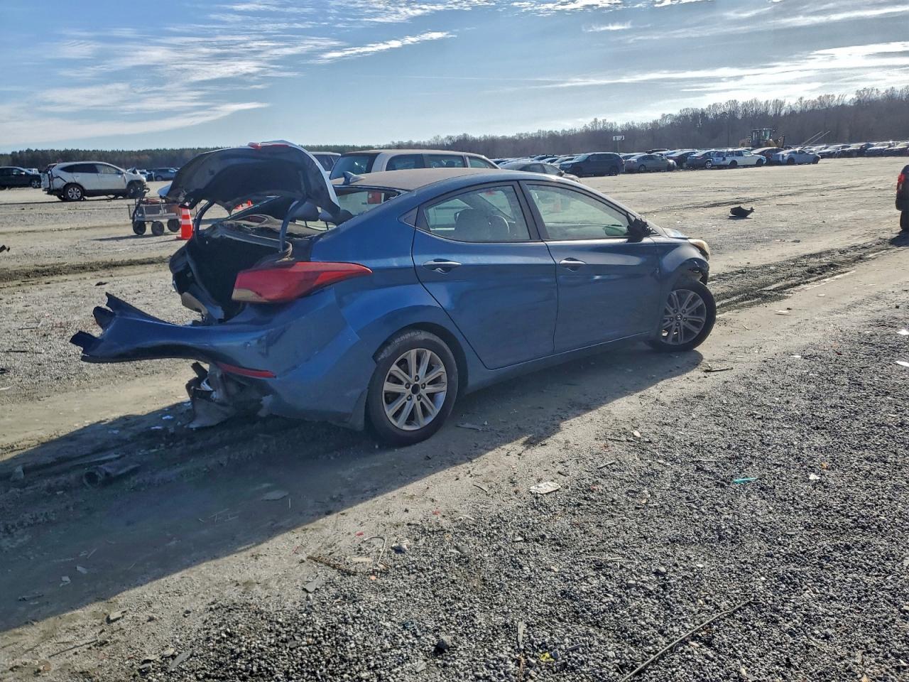 2014 HYUNDAI ELANTRA photo 3