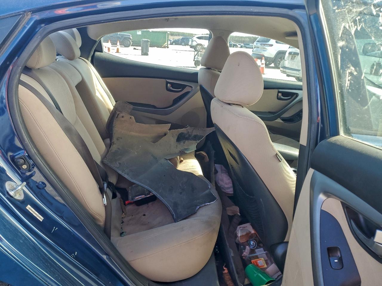 2014 HYUNDAI ELANTRA photo 10