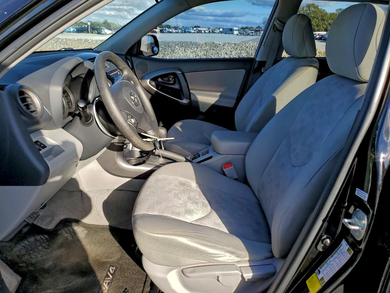 2012 TOYOTA RAV4 photo 7
