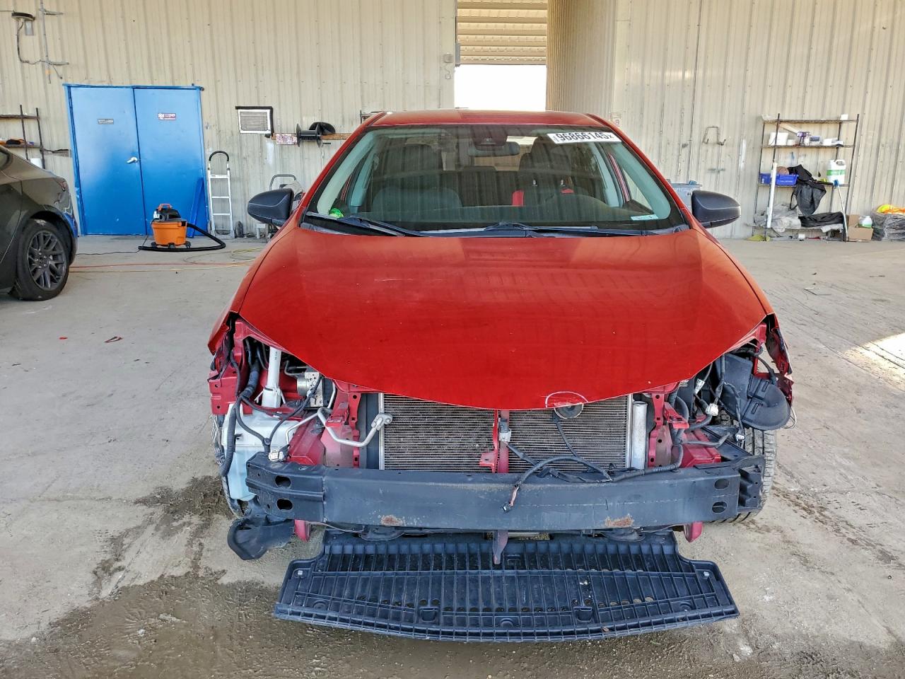 2017 TOYOTA COROLLA LE photo 5