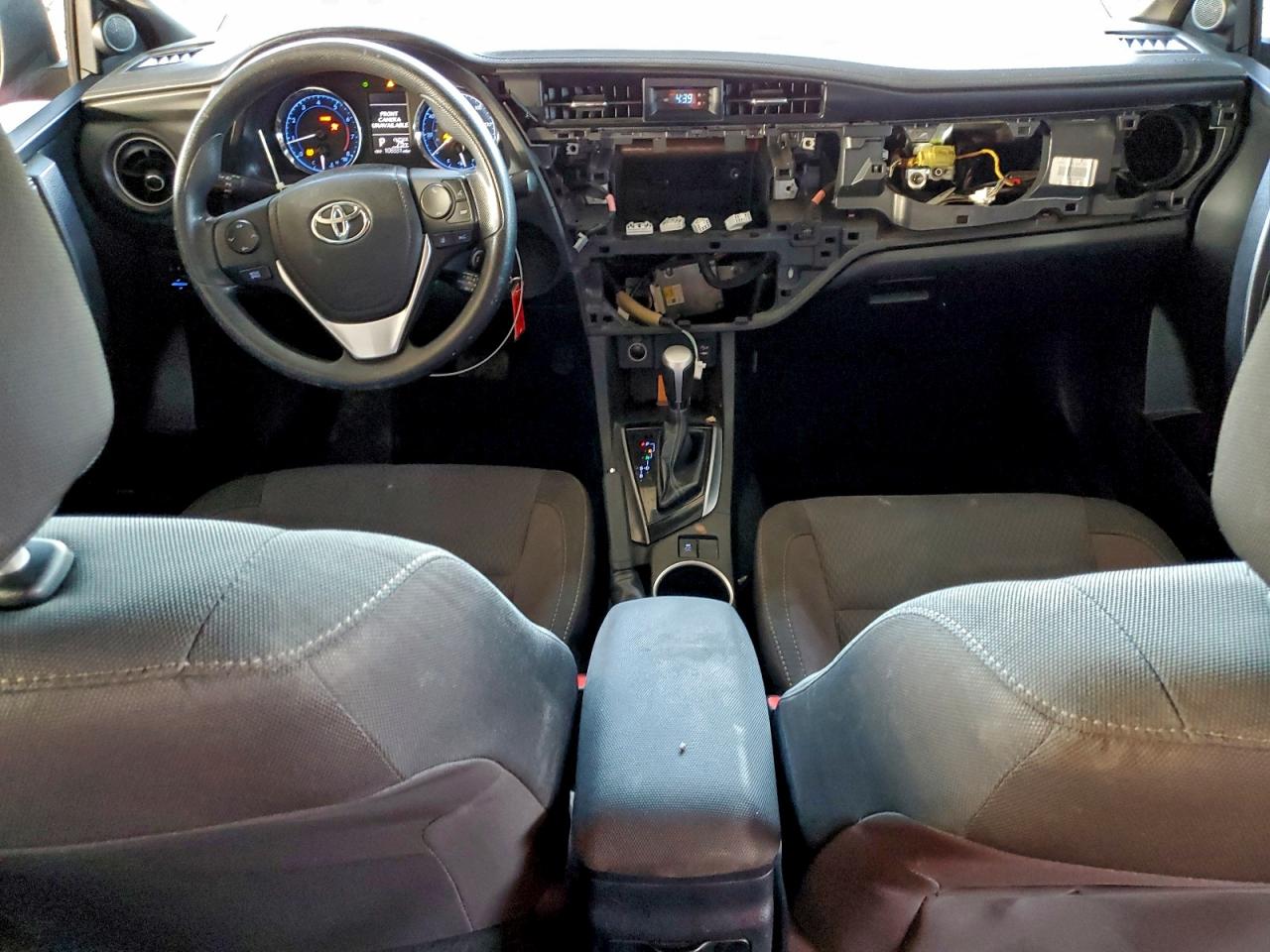 2017 TOYOTA COROLLA LE photo 8