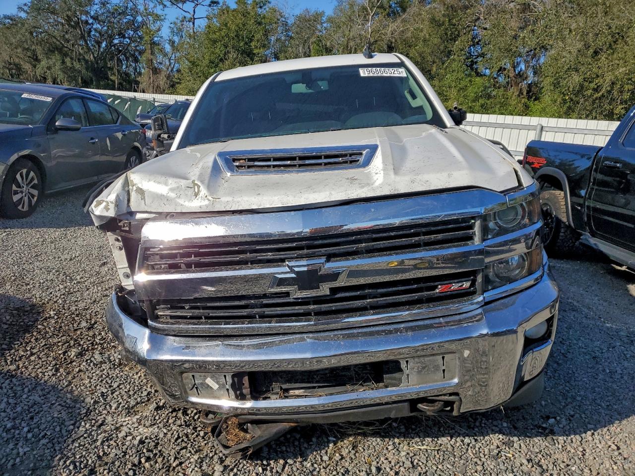 2017 CHEVROLET SILVERADO K2500 HEAVY DUTY LT photo 5