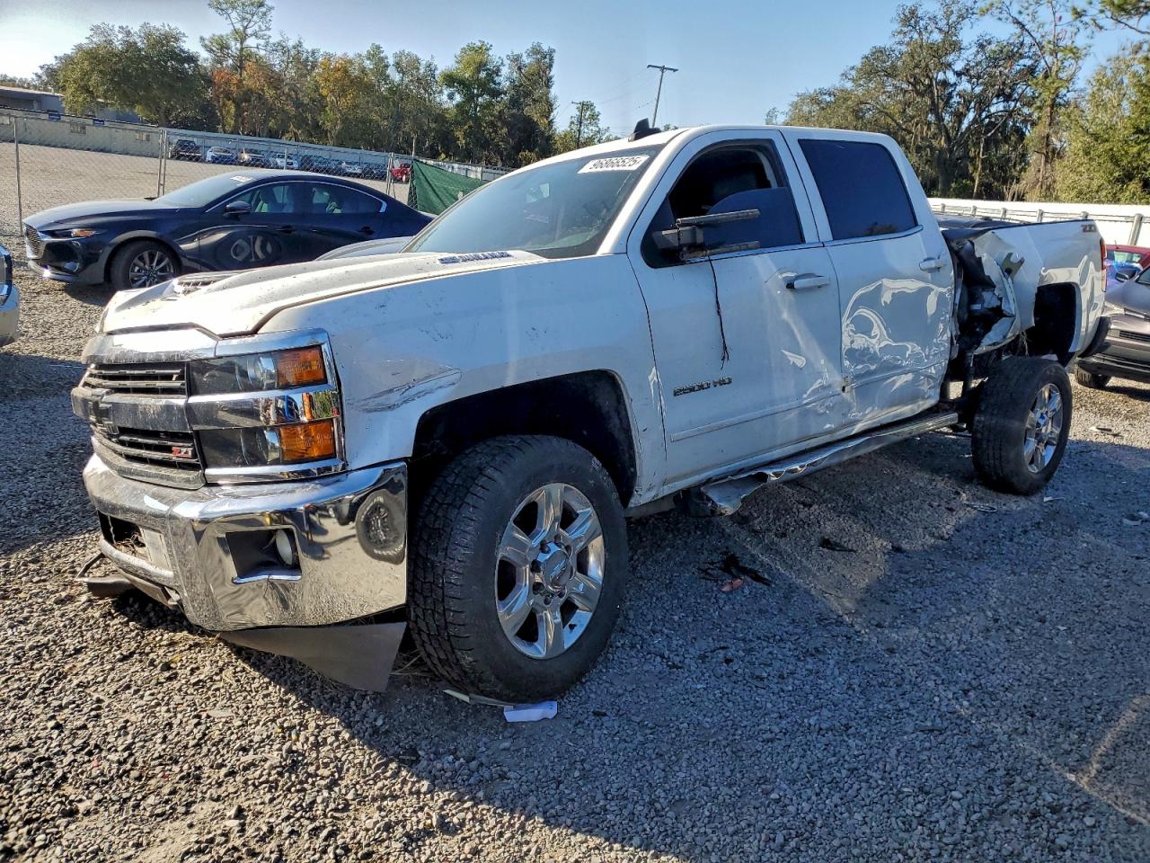 2017 CHEVROLET SILVERADO