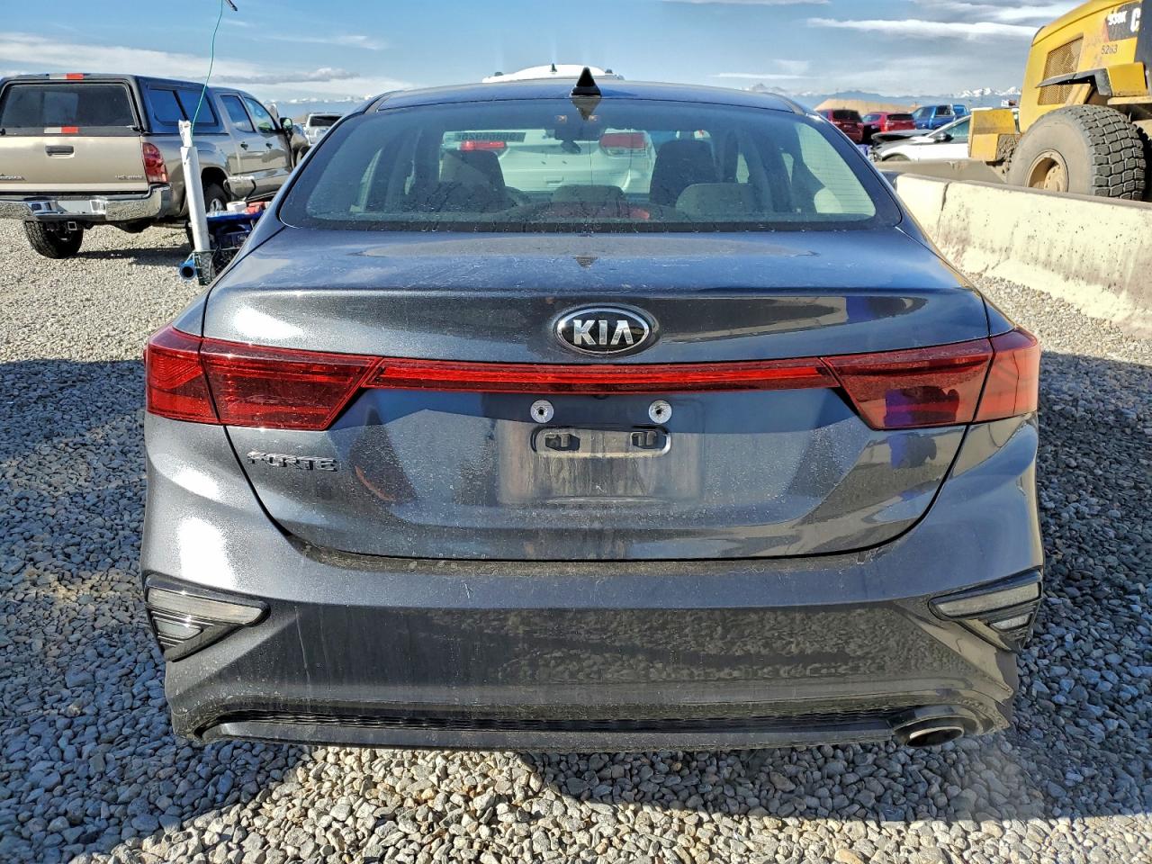 2021 KIA FORTE FE photo 6