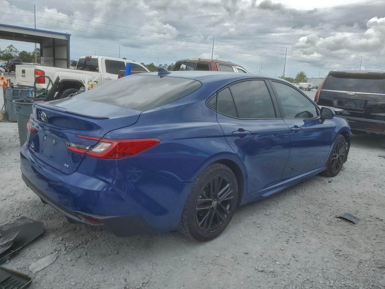 2025 TOYOTA CAMRY XSE photo 3