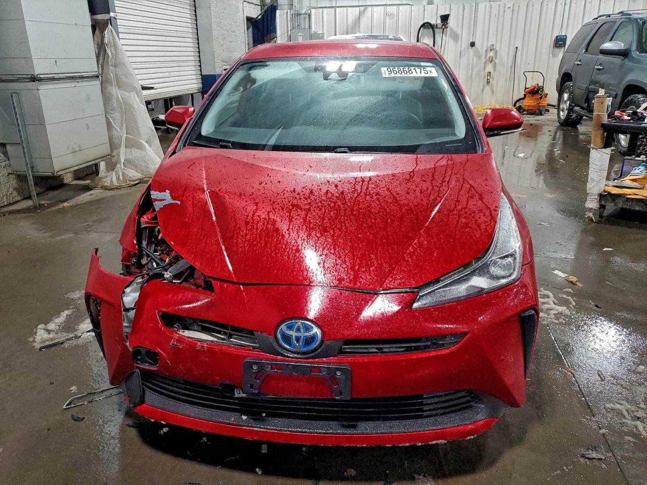 2019 TOYOTA PRIUS photo 5