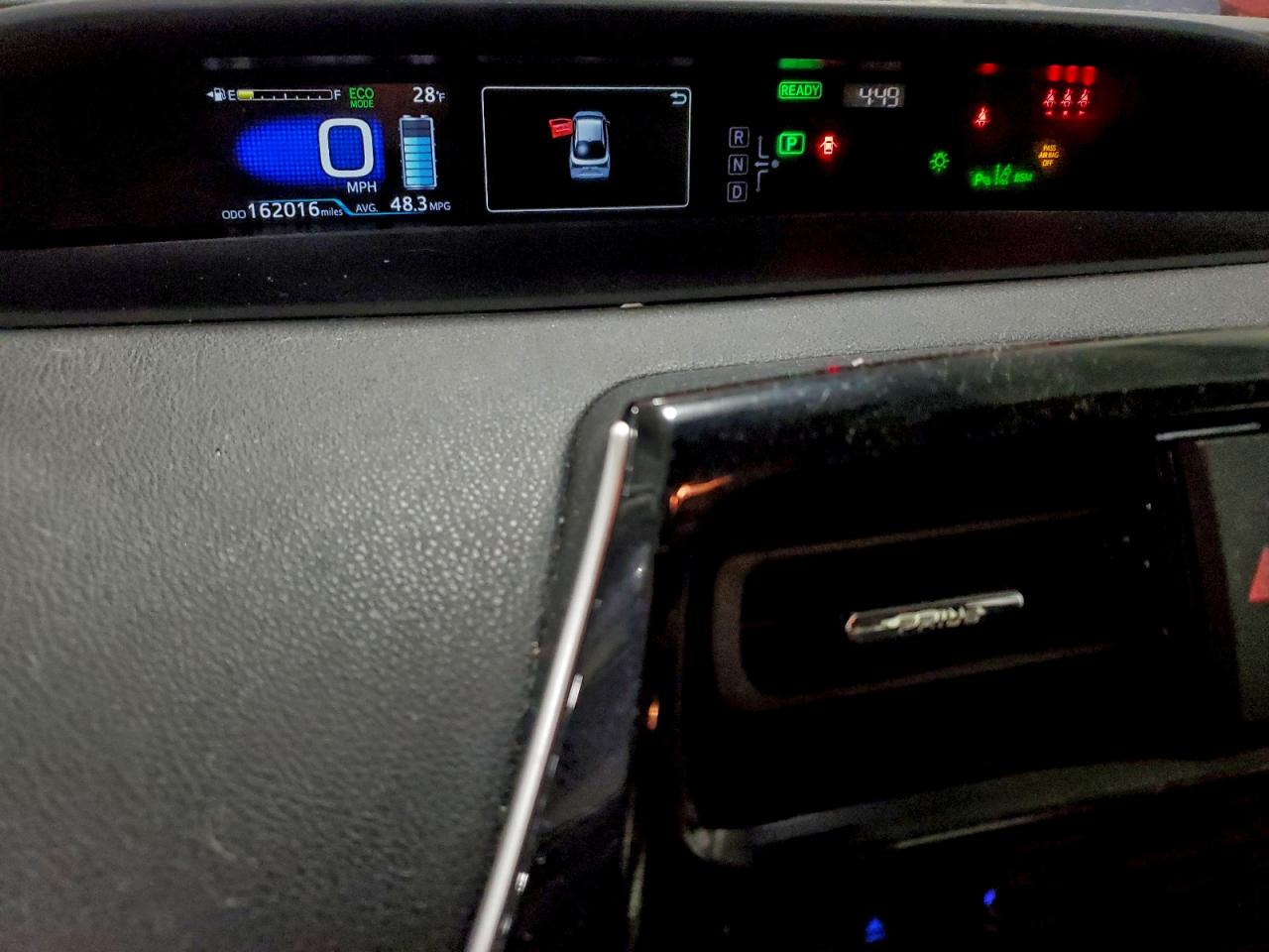 2019 TOYOTA PRIUS photo 9