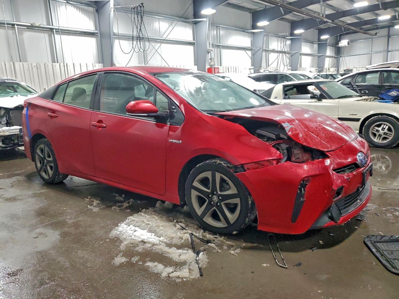2019 TOYOTA PRIUS photo 4