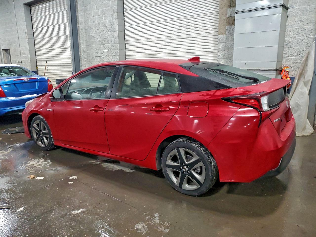 2019 TOYOTA PRIUS photo 2