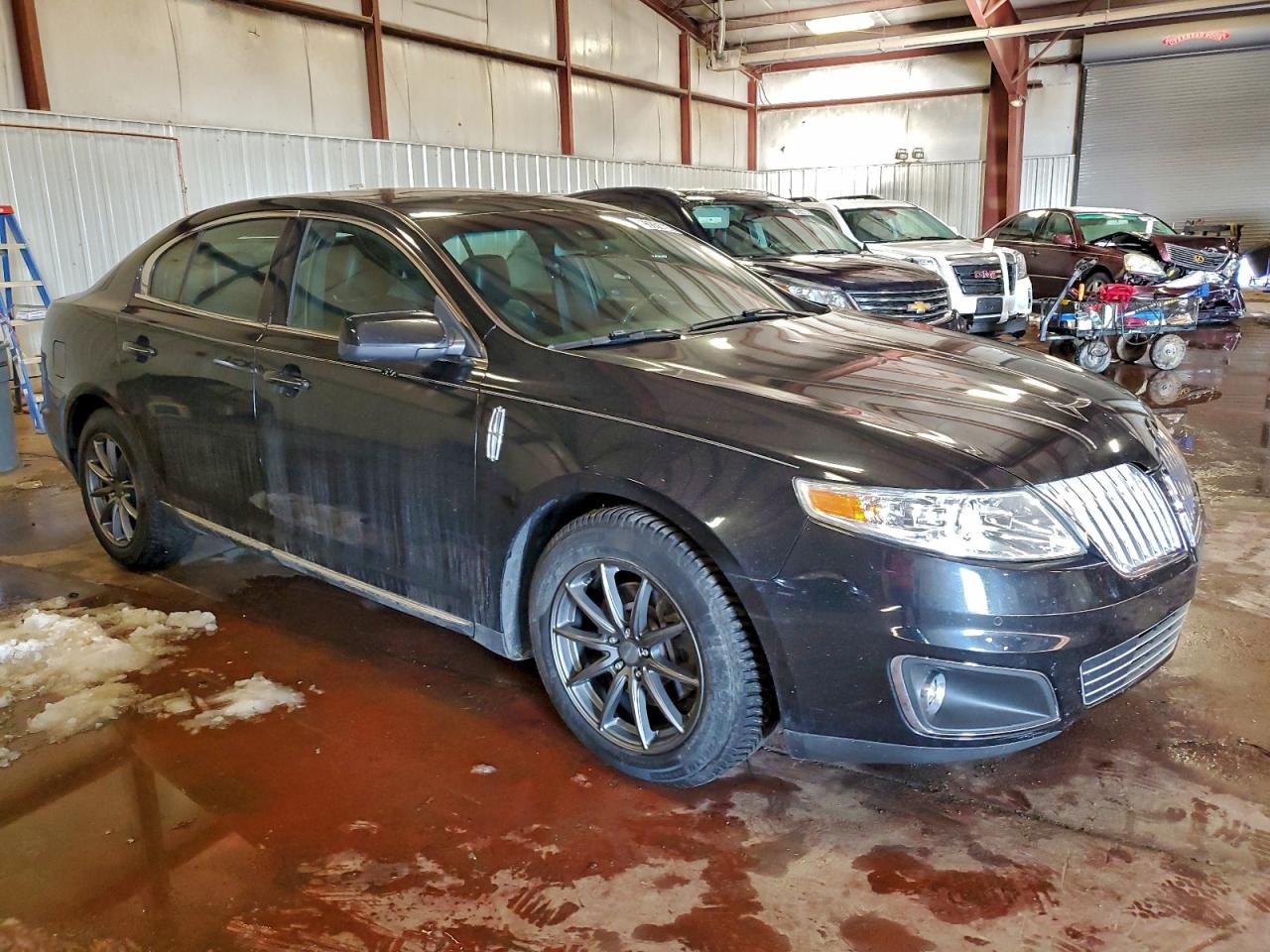 2010 LINCOLN MKS photo 4