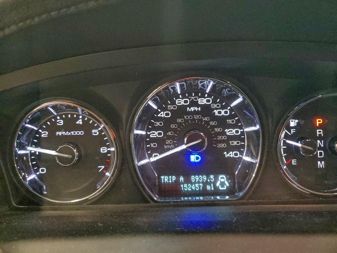 2010 LINCOLN MKS photo 9