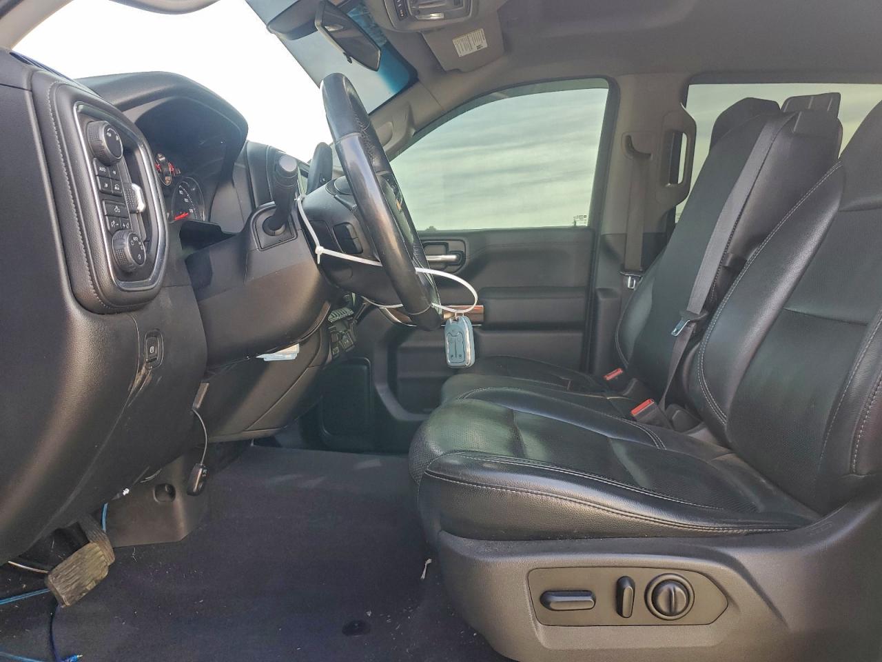 2019 CHEVROLET SILVERADO K1500 LT photo 7