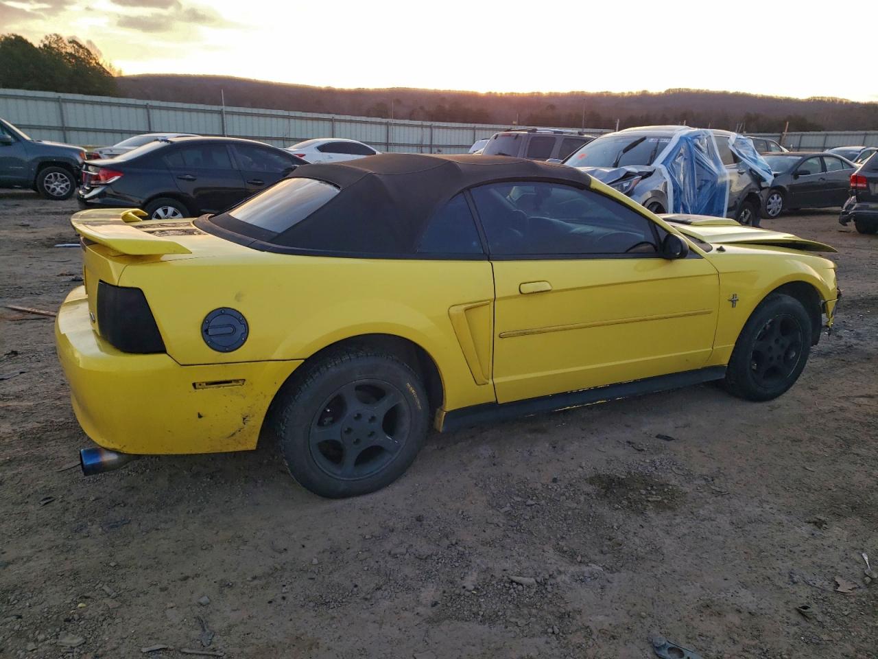 2003 FORD MUSTANG photo 3