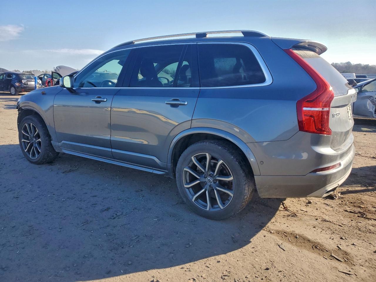 2016 VOLVO XC90 T6 photo 2