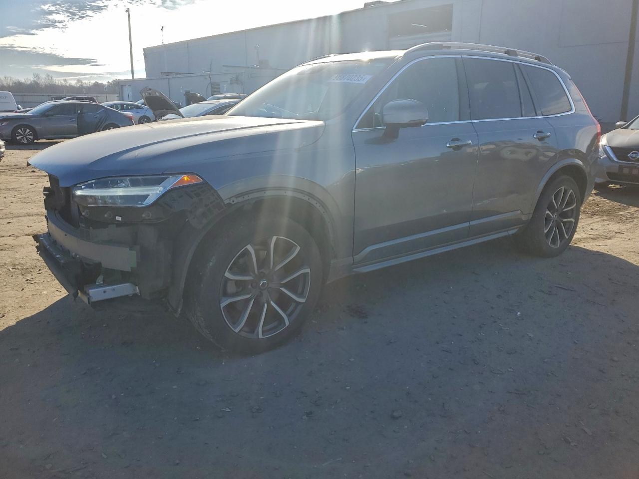 2016 VOLVO XC90