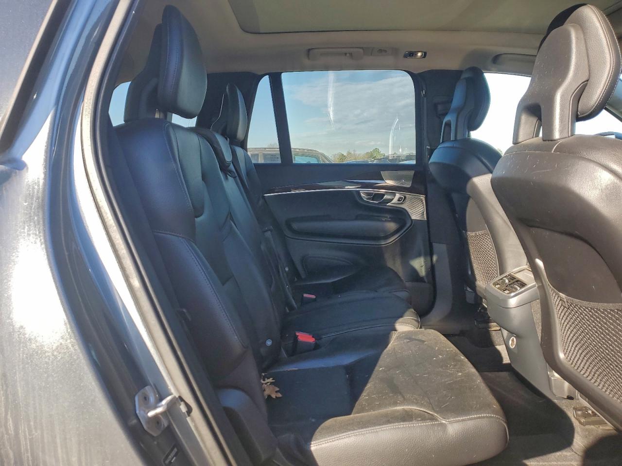2016 VOLVO XC90 T6 photo 11