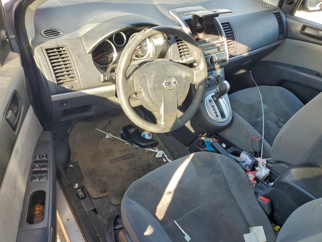 2012 NISSAN SENTRA 2.0 photo 8