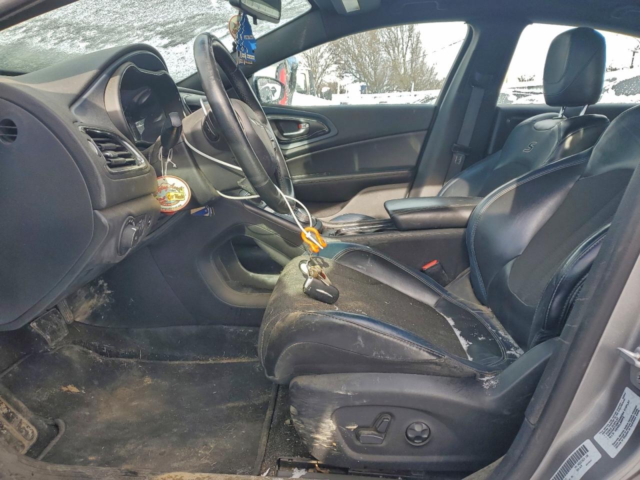 2016 CHRYSLER 200 S photo 7