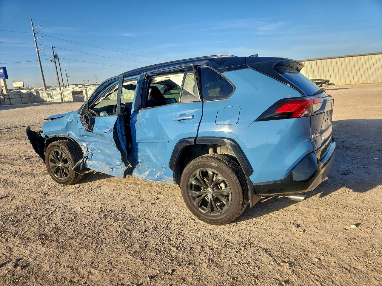 2022 TOYOTA RAV4 XSE photo 4