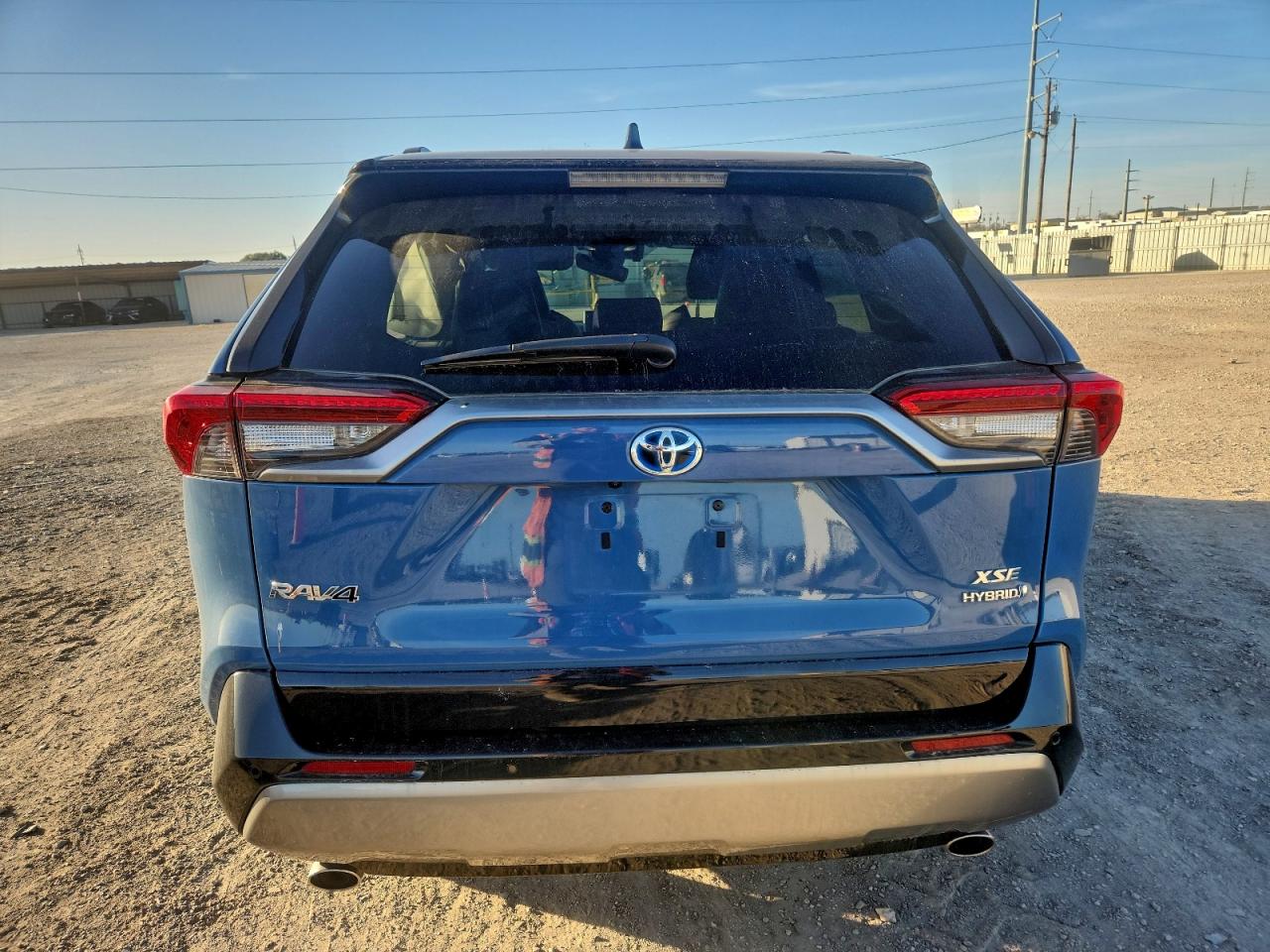 2022 TOYOTA RAV4 XSE photo 16