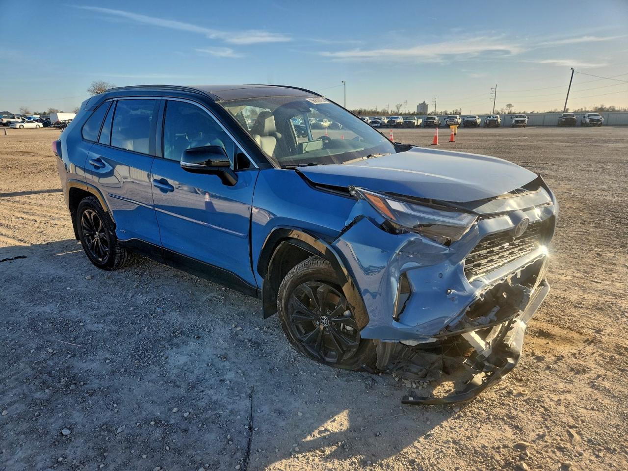 2022 TOYOTA RAV4 XSE photo 10