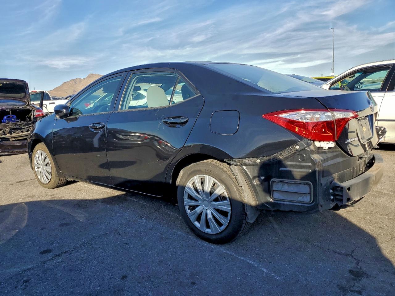 2016 TOYOTA COROLLA LE photo 2