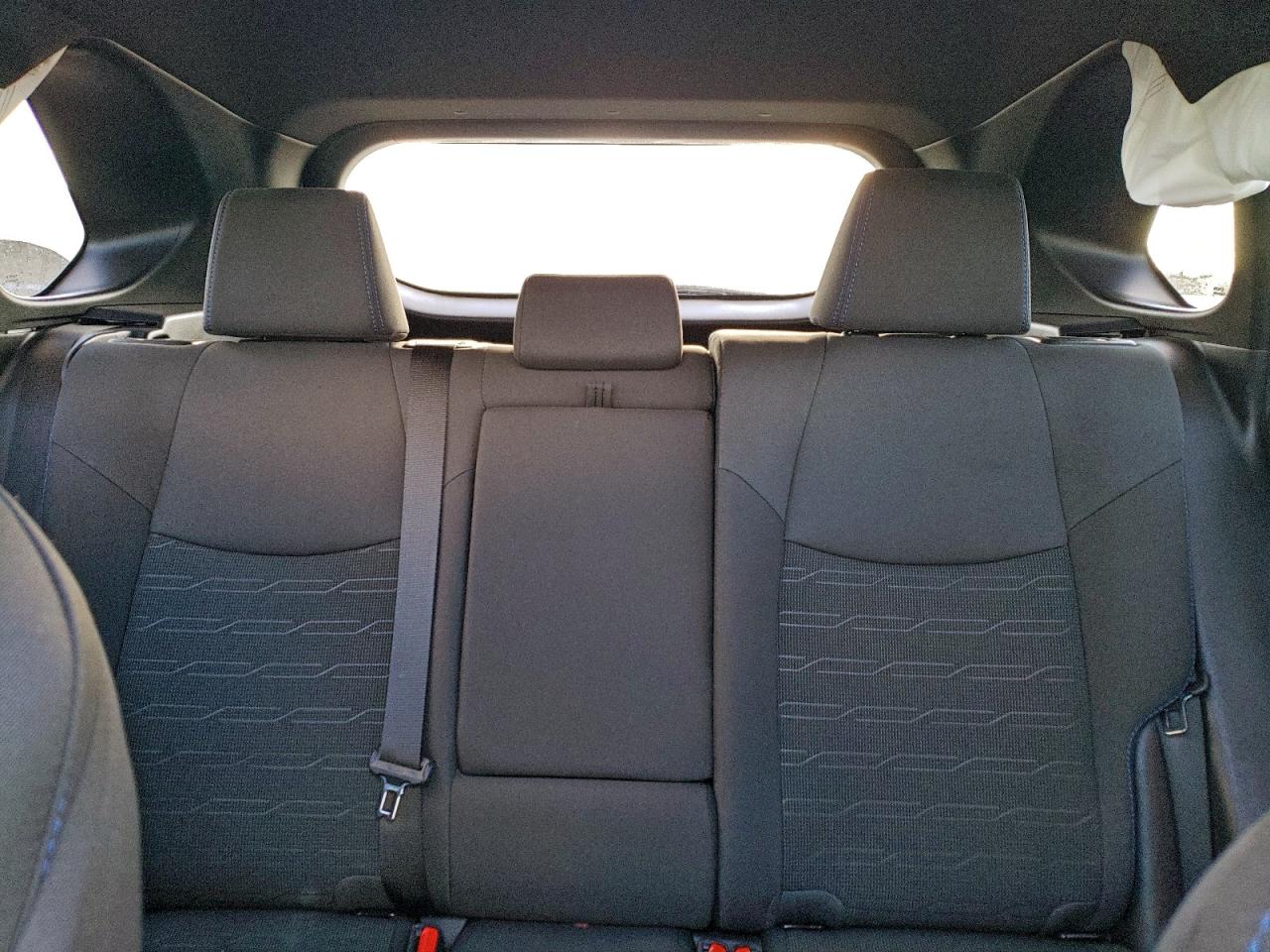 2024 TOYOTA RAV4 SE photo 10