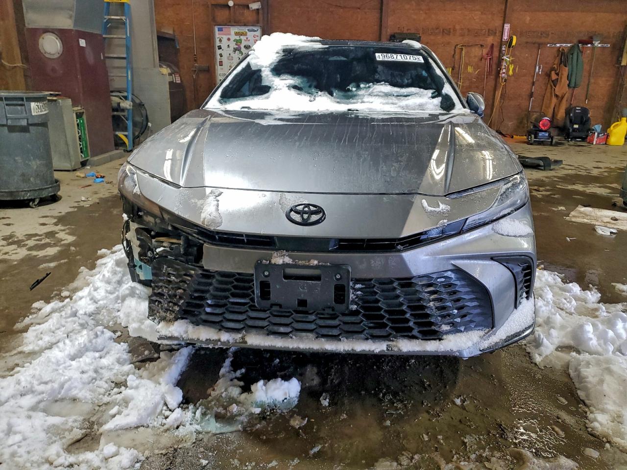 2025 TOYOTA CAMRY XSE photo 5