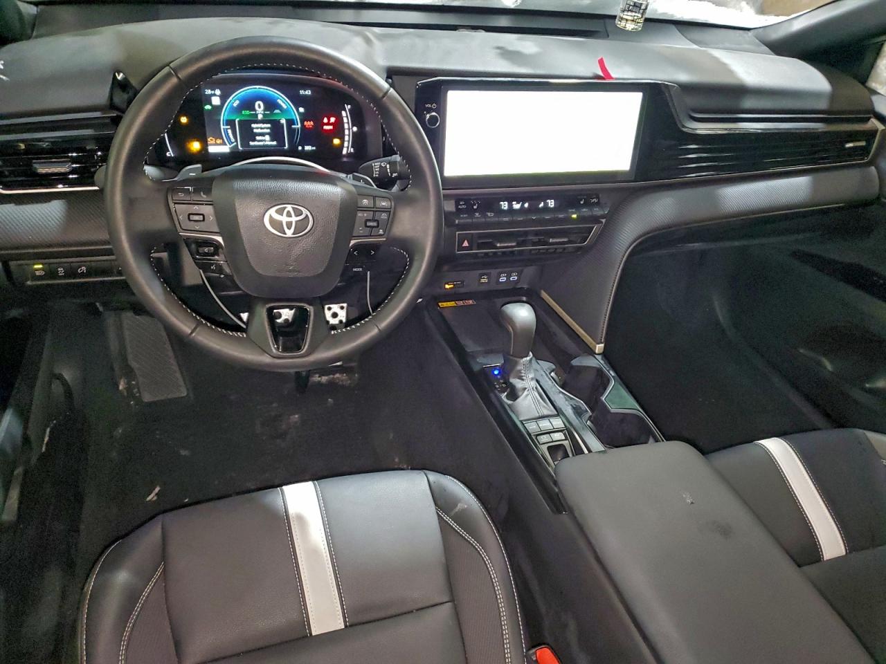2025 TOYOTA CAMRY XSE photo 8
