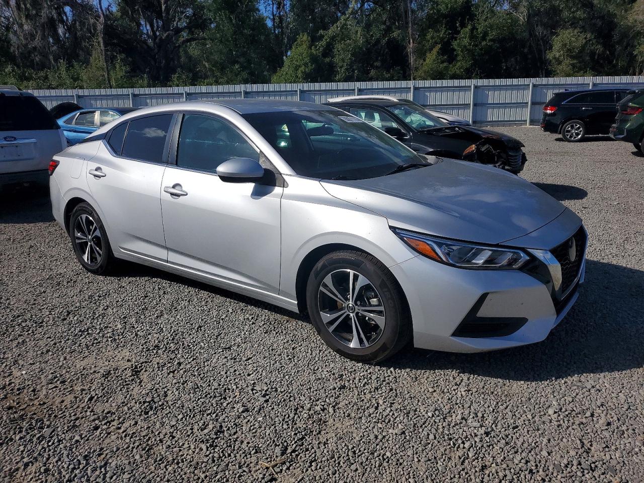 2022 NISSAN SENTRA SV photo 4