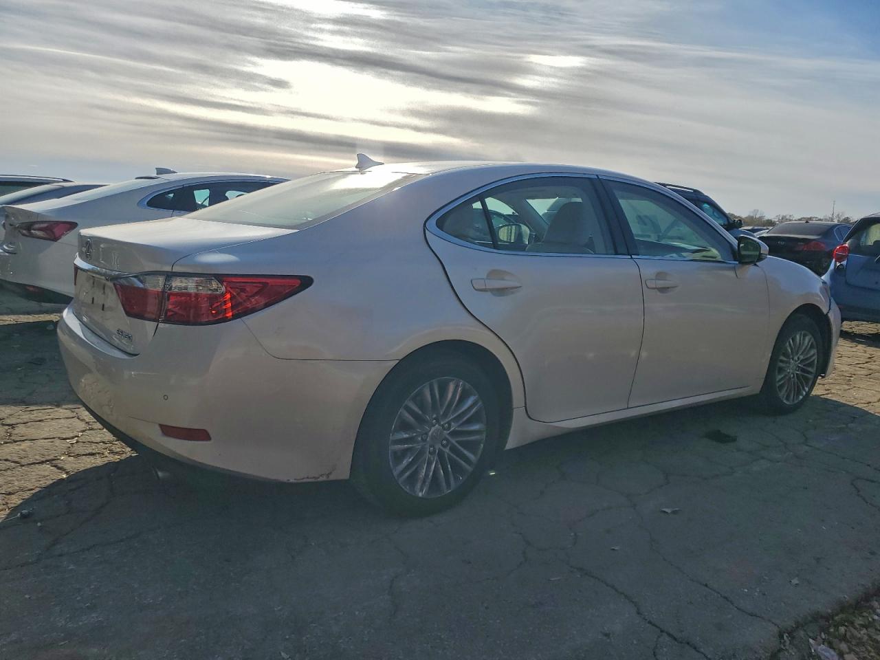 2013 LEXUS ES 350 photo 3