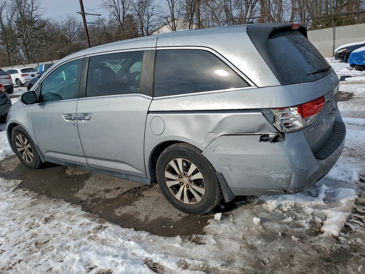 2016 HONDA ODYSSEY EXL photo 2