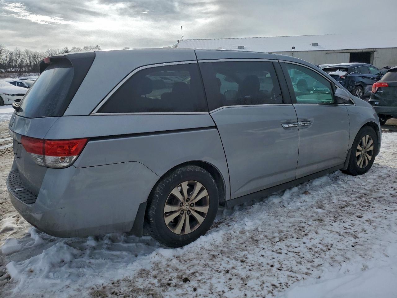 2016 HONDA ODYSSEY EXL photo 3