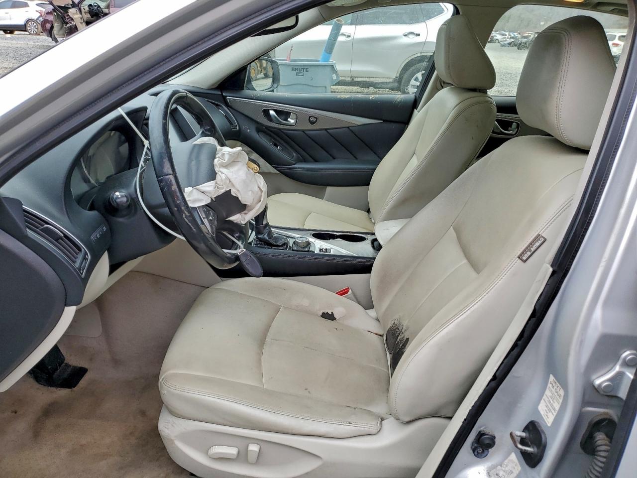 2015 INFINITI Q50 BASE photo 7