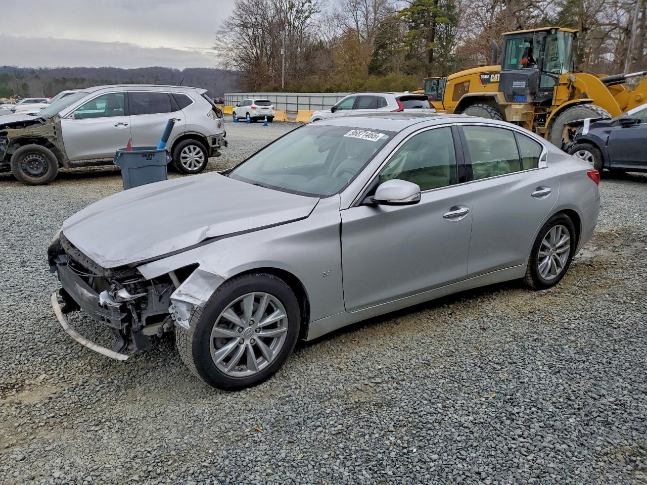 2015 INFINITI Q50