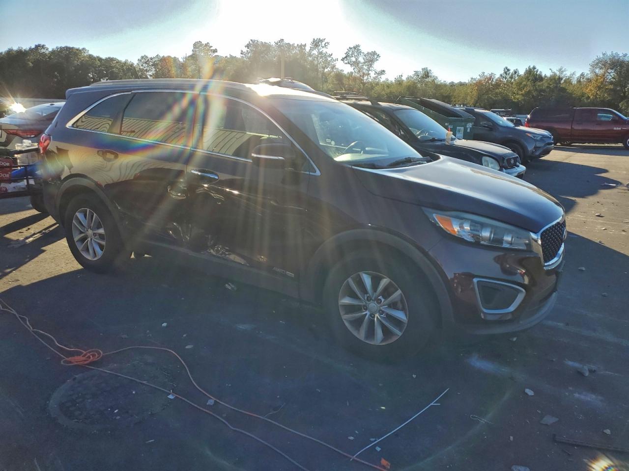 2017 KIA SORENTO LX photo 4