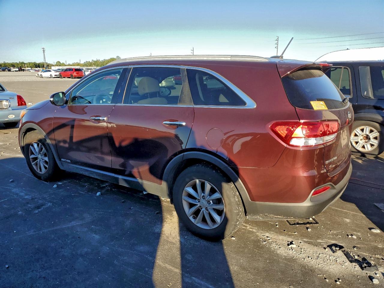2017 KIA SORENTO LX photo 2