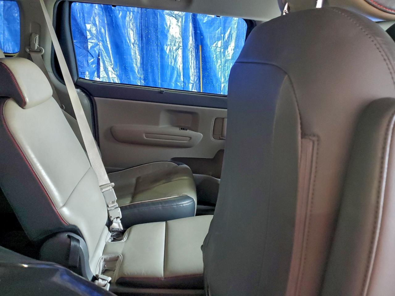 2018 KIA SEDONA LX photo 11