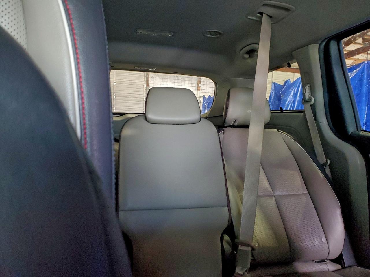 2018 KIA SEDONA LX photo 10