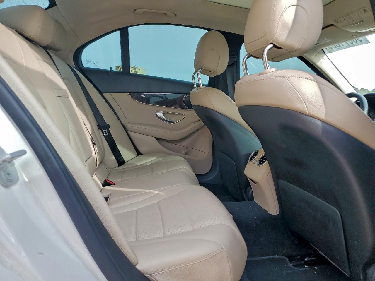 2015 MERCEDES-BENZ C 300 photo 10