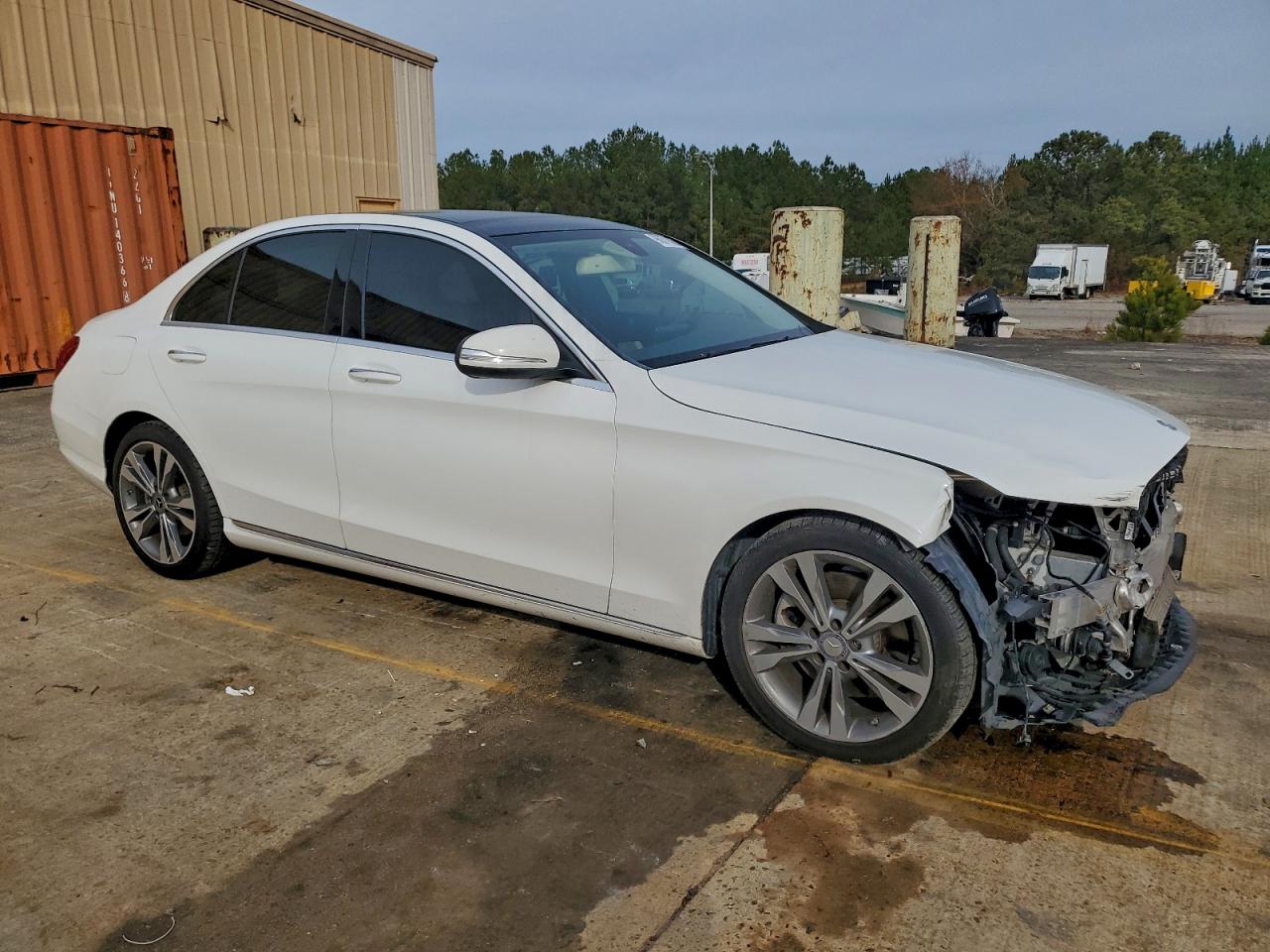 2015 MERCEDES-BENZ C 300 photo 4