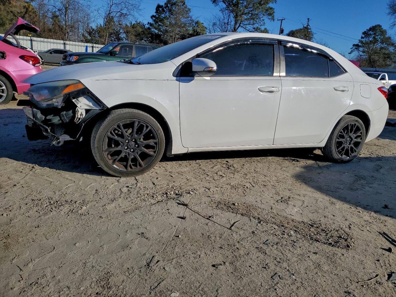 2016 TOYOTA COROLLA