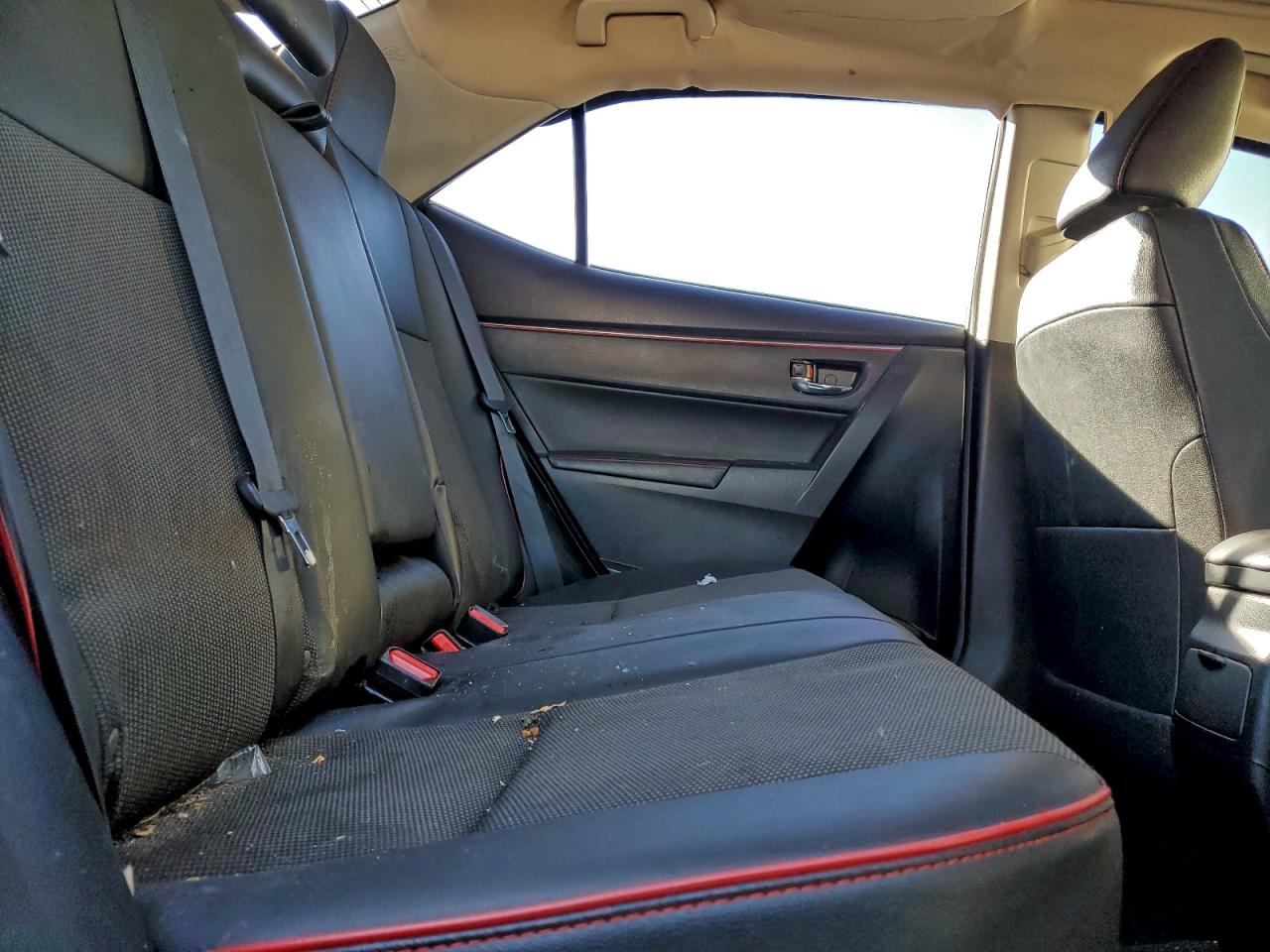 2016 TOYOTA COROLLA L photo 10