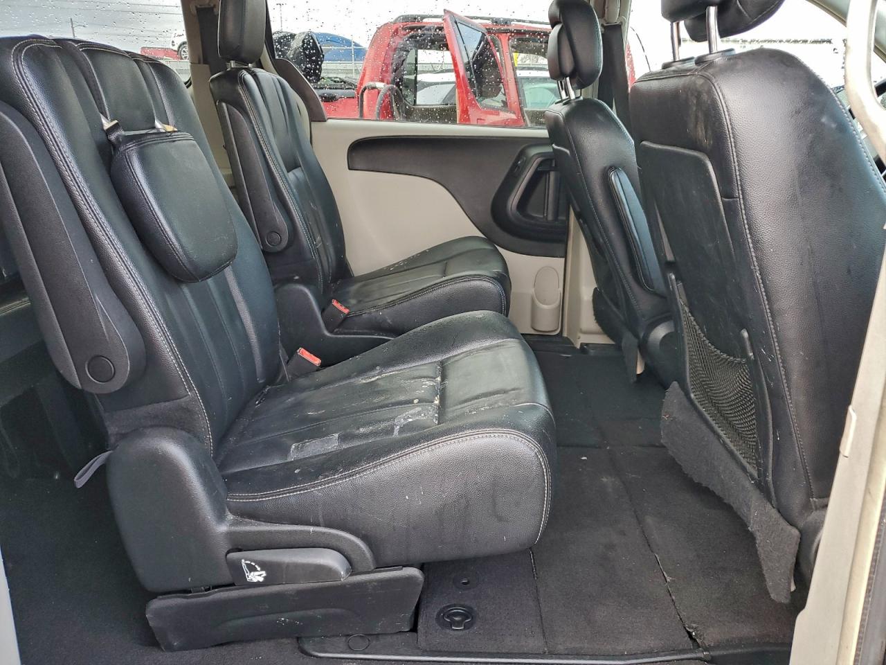 2015 CHRYSLER TOWN & COUNTRY TOURING photo 11