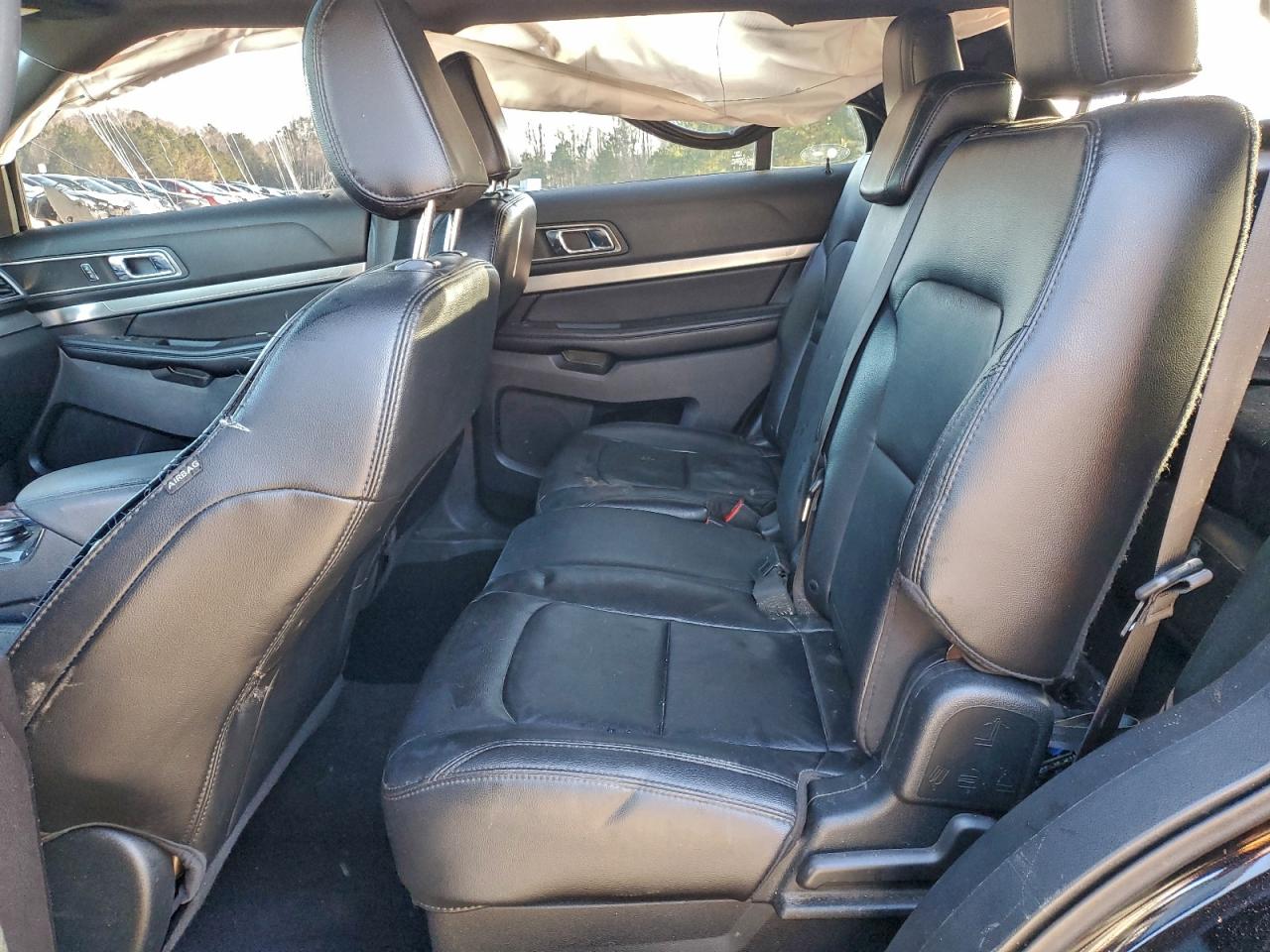 2018 FORD EXPLORER XLT photo 11