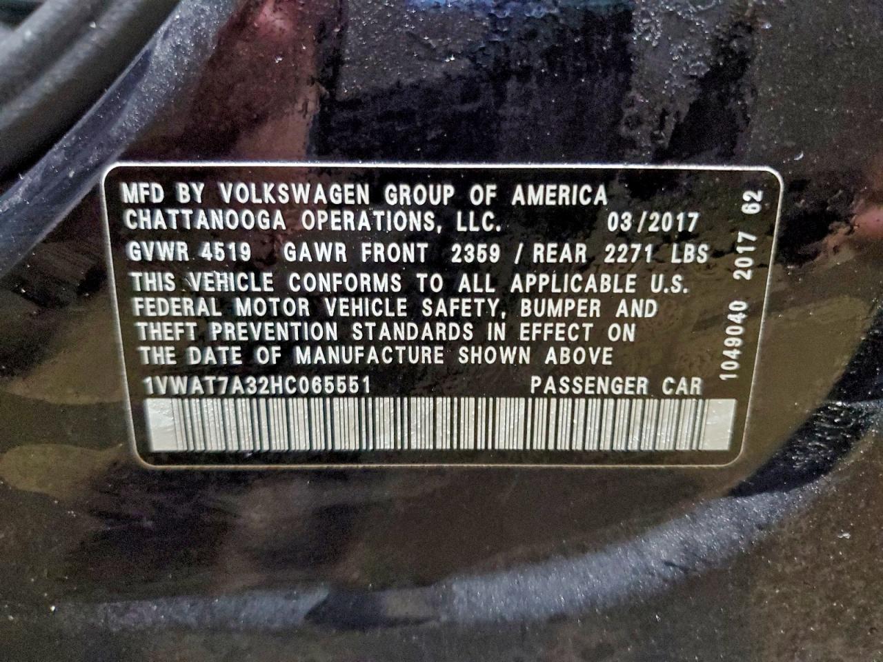 2017 VOLKSWAGEN PASSAT S photo 13