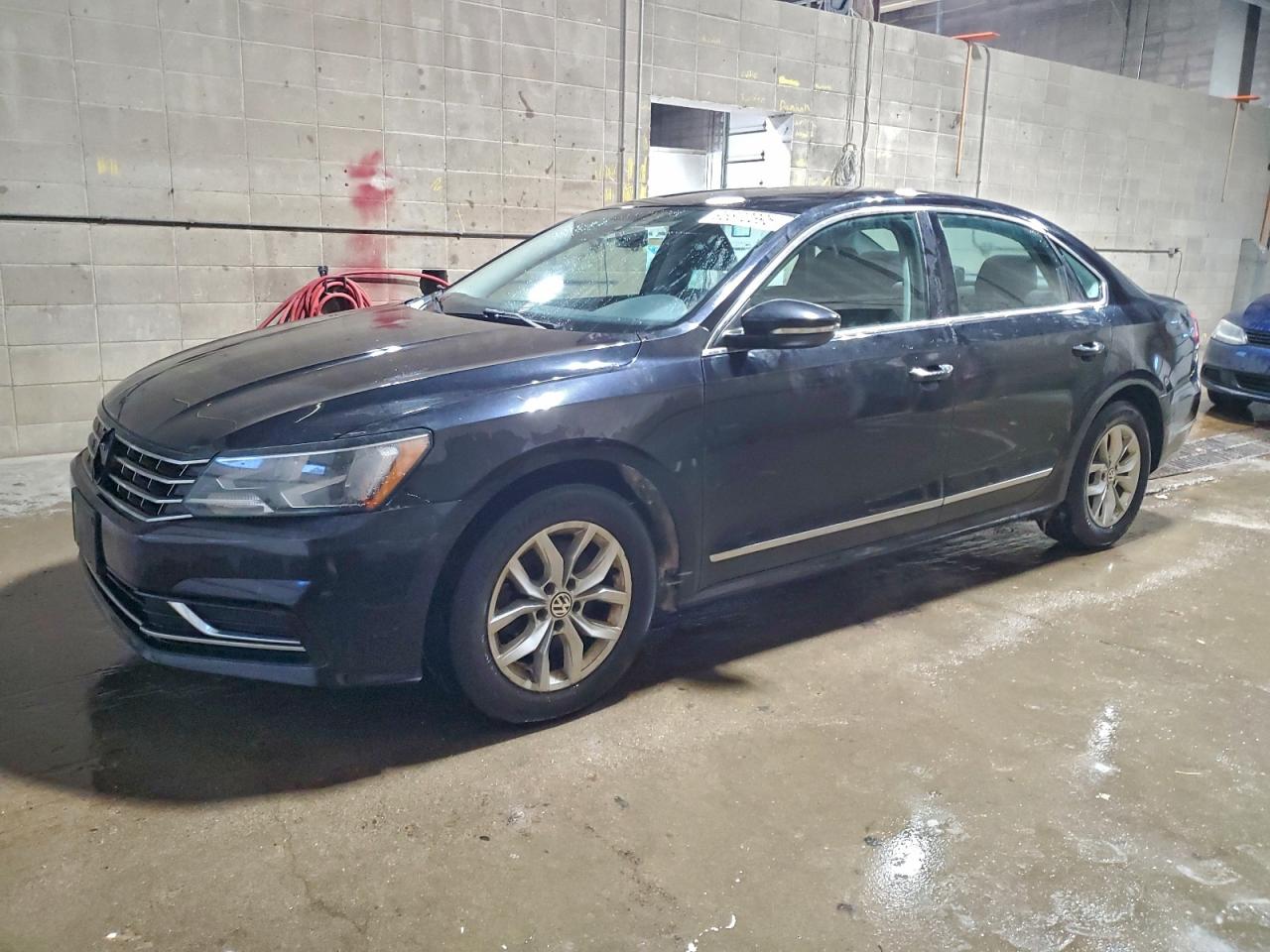2017 VOLKSWAGEN PASSAT