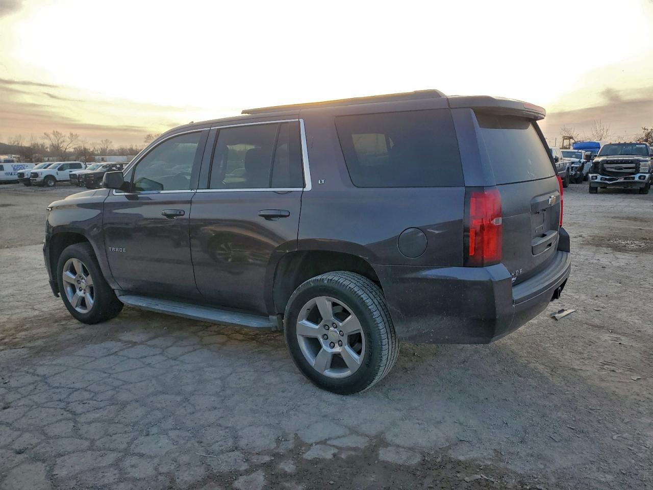 2015 CHEVROLET TAHOE K1500 LT photo 2