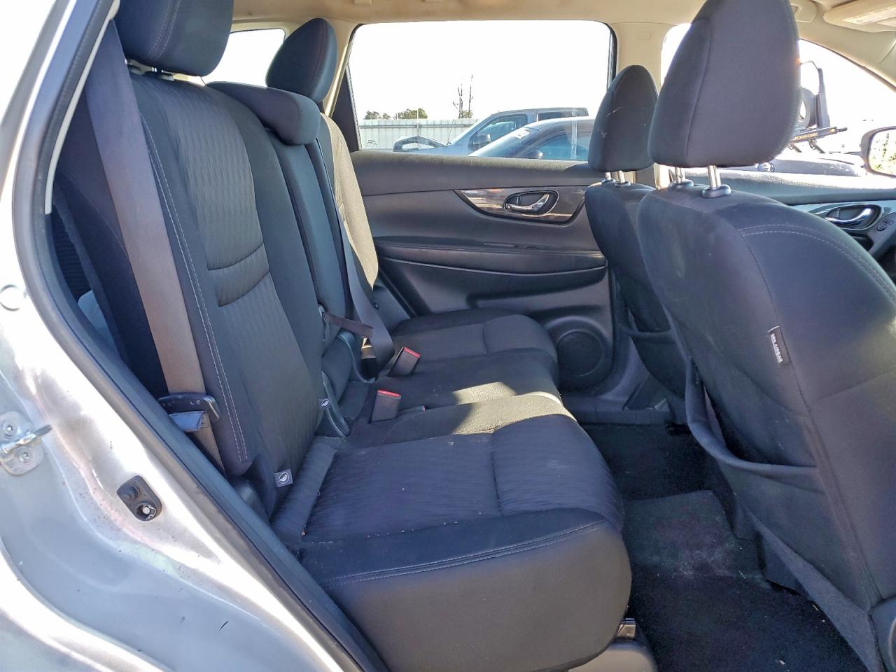 2017 NISSAN ROGUE SV photo 11