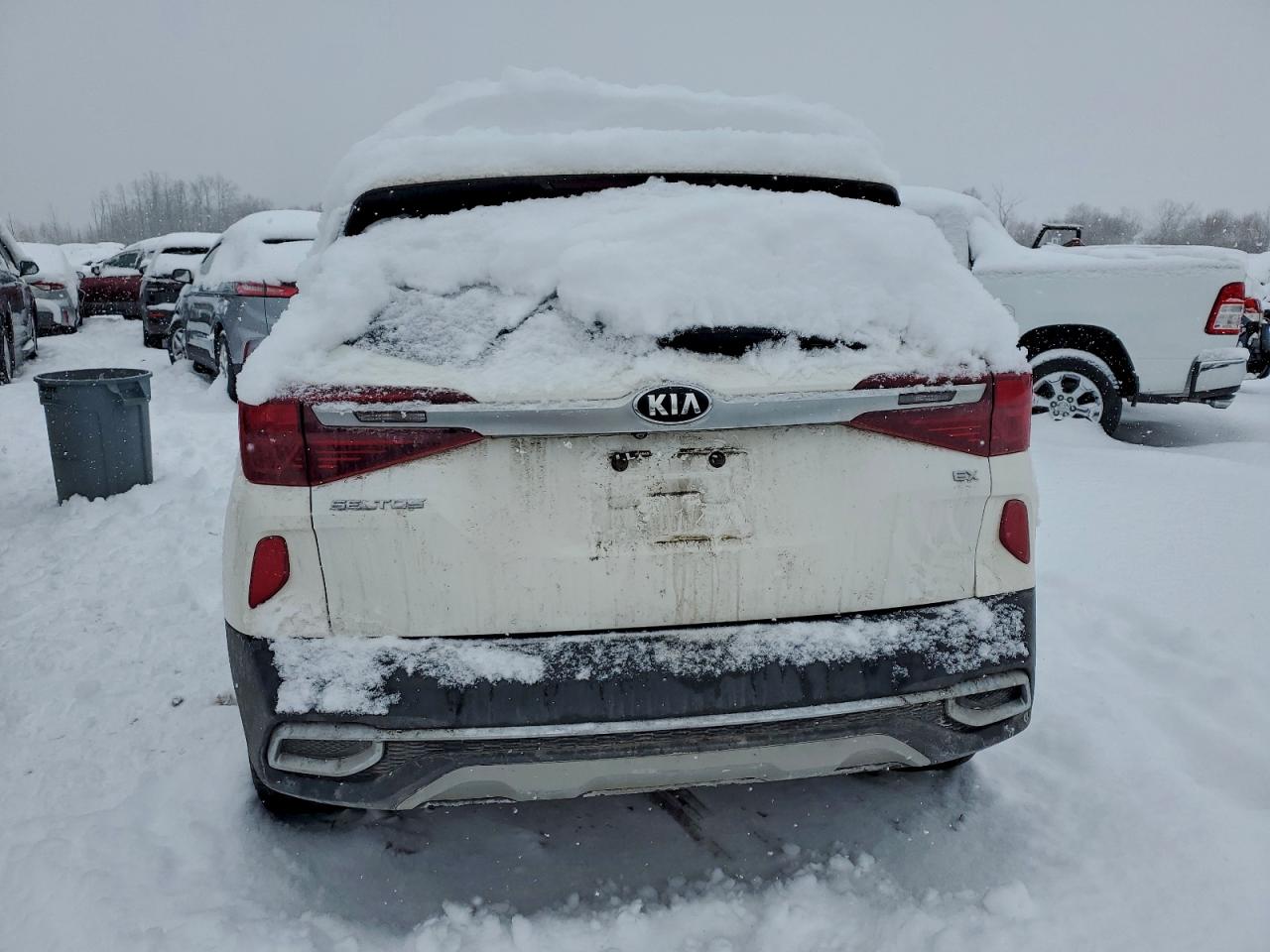 2021 KIA SELTOS EX photo 6